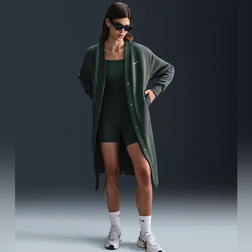Nike Women’s Oversized Long Cartigan